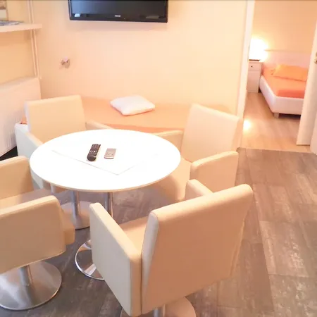 City Holiday Apartments Berlin *